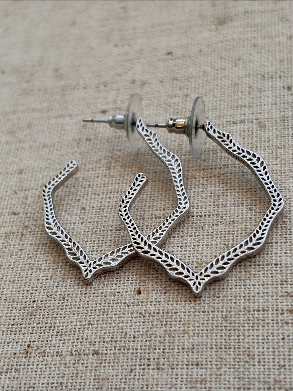 Kendra Scott Miku Silver Hoop Earrings Open Frame Filigree